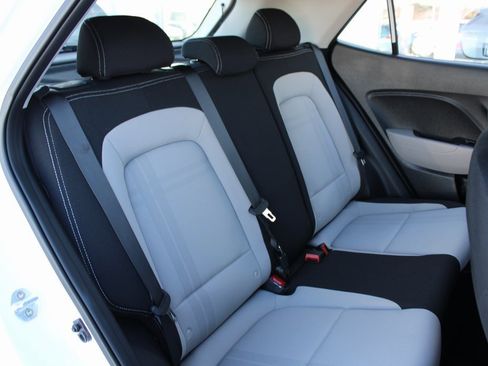 Used 2020 Hyundai Venue SEL image 22