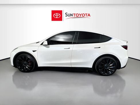 Used 2022 Tesla Model Y Performance AWD/4WD image 7