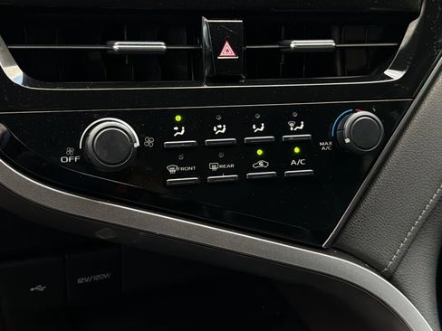 Used 2021 Toyota Camry LE FWD image 22