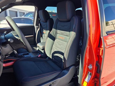 New 2026 Nissan Frontier Pro-X w/ Pro-X Convenience Package RWD image 10