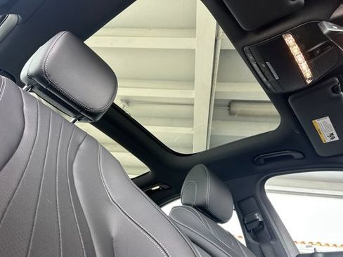 Used 2022 Mercedes-Benz E 350 Sedan image 19
