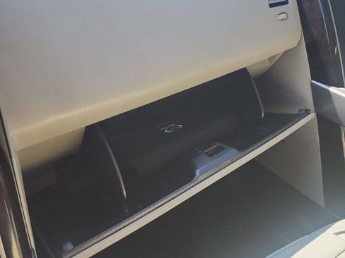 Used 2011 MAZDA CX-9 Grand Touring w/ Moonroof & Bose Audio Pkg image 8