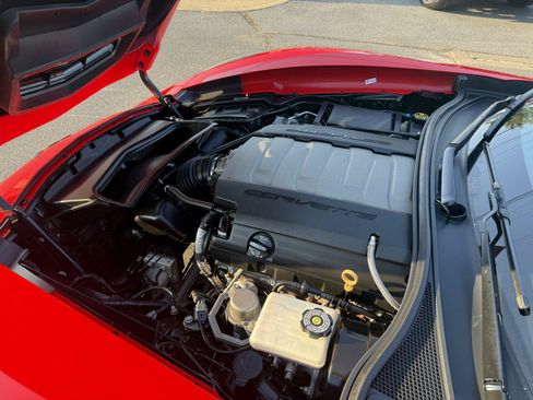 Used 2017 Chevrolet Corvette Stingray Coupe w/ 1LT RWD image 10