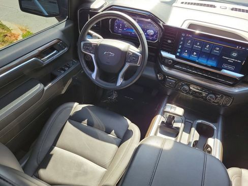 Used 2025 Chevrolet Silverado 1500 RST w/ Z71 Off-Road Package image 11