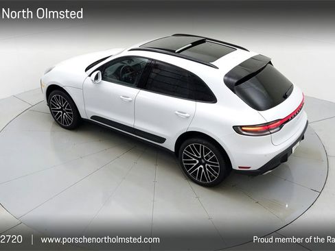Used 2022 Porsche Macan image 22