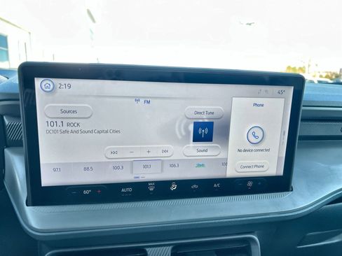 Certified 2025 Ford Maverick XL w/ Equipment Group 102A image 18