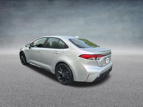 Used 2025 Toyota Corolla SE FWD image 5
