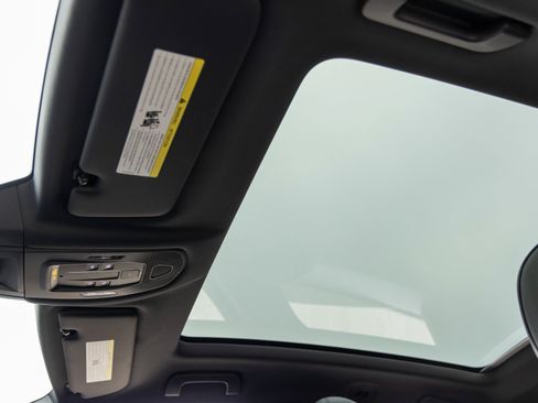 New 2026 Porsche Cayenne Coupe image 25