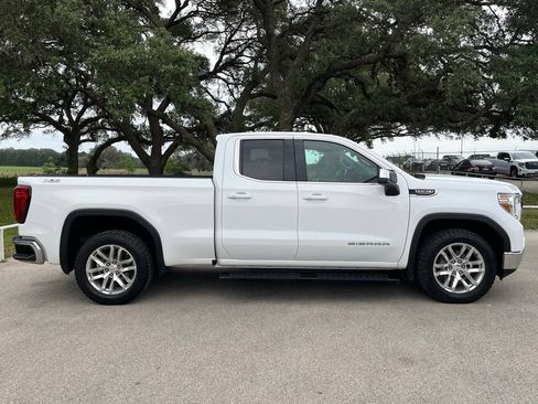 Used 2021 GMC Sierra 1500 SLE w/ X31 Off-Road Package AWD/4WD image 4
