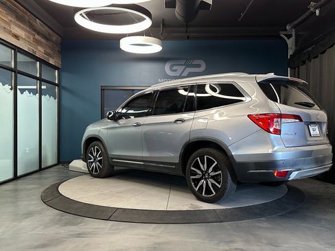 Used 2019 Honda Pilot Touring image 5