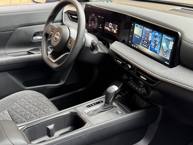 New 2027 Nissan Kicks SV AWD/4WD image 7