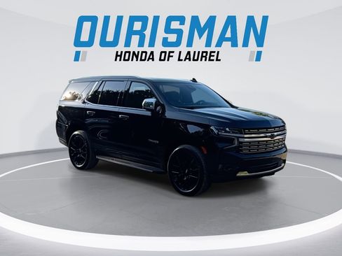 Used 2023 Chevrolet Tahoe Premier w/ Premium Package 2 AWD/4WD image 2