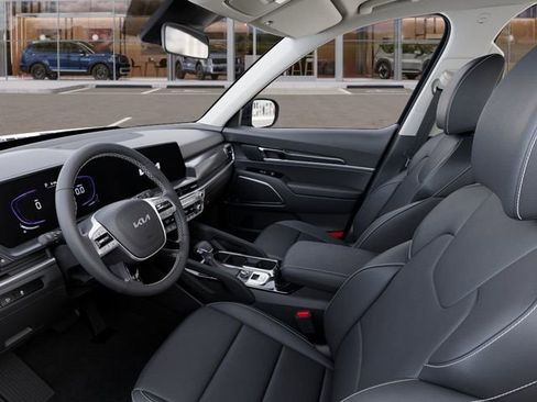 New 2025 Kia Telluride LX FWD image 17
