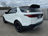 New 2025 Land Rover Discovery S image 2