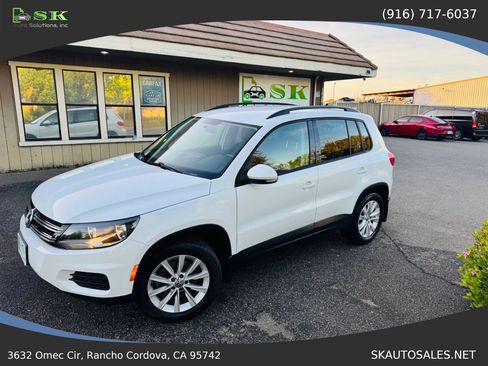 Used 2015 Volkswagen Tiguan SE image 11