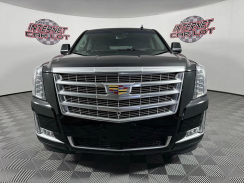 Used 2018 Cadillac Escalade Luxury w/ LPO, Radiant Package image 2