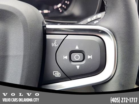 Used 2026 Volvo XC40 B5 Plus w/ Protection Package Premier AWD/4WD image 28