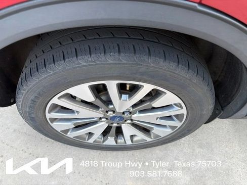 Used 2021 Ford Escape Titanium AWD/4WD image 11