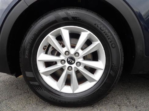 Used 2019 Kia Sorento AWD w/ LX Convenience Package image 8