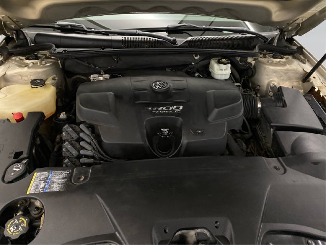 Used 2007 Buick Lucerne CXL w/ Luxury Package FWD image 13