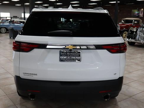 Used 2023 Chevrolet Traverse LT image 4