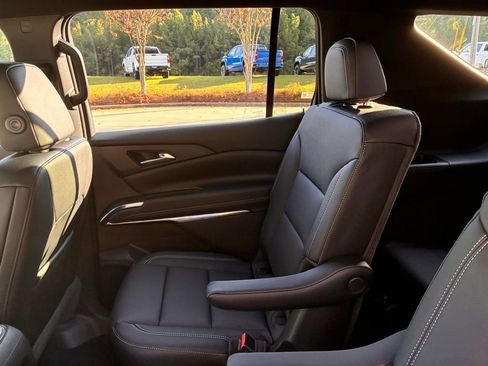 New 2026 Chevrolet Traverse LT w/ Driver Confidence Package image 17