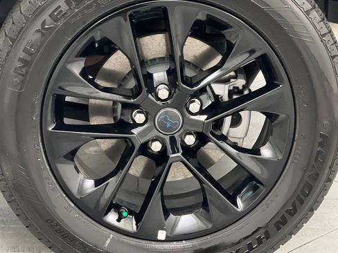 Used 2025 Jeep Wrangler Unlimited Sahara image 59