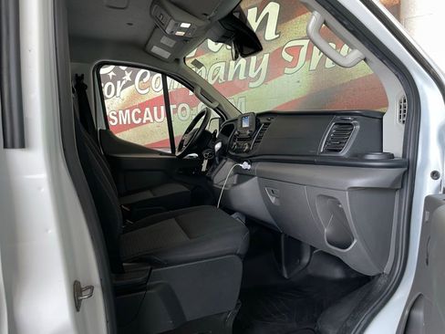Used 2024 Ford Transit 250 Low Roof w/ Exterior Upgrade Package image 17