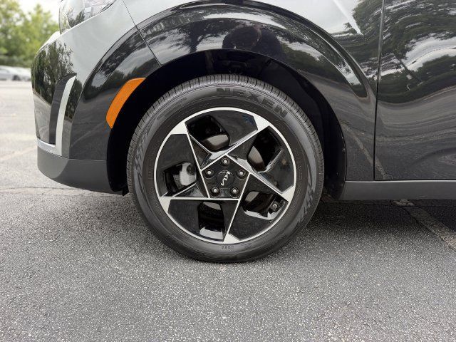 Certified 2025 Kia Soul EX FWD image 38