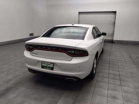 Used 2022 Dodge Charger SXT RWD image 9
