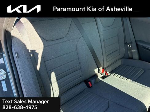 New 2025 Kia K4 EX image 22
