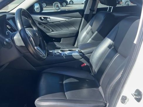 Used 2021 INFINITI Q50 Luxe image 9