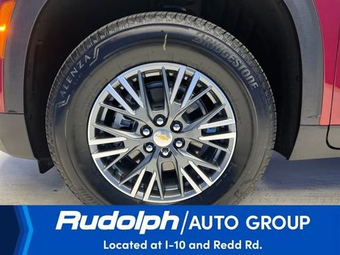 Used 2026 Chevrolet Traverse LT w/ Driver Confidence Package image 35