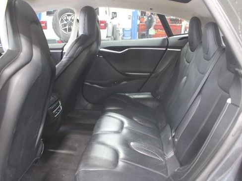 Used 2015 Tesla Model S 85D image 11