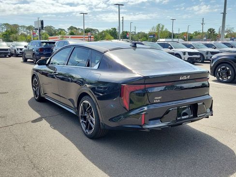 New 2026 Kia K4 GT-Line image 4