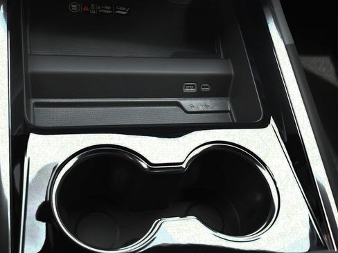 New 2026 Chevrolet Suburban High Country AWD/4WD image 25