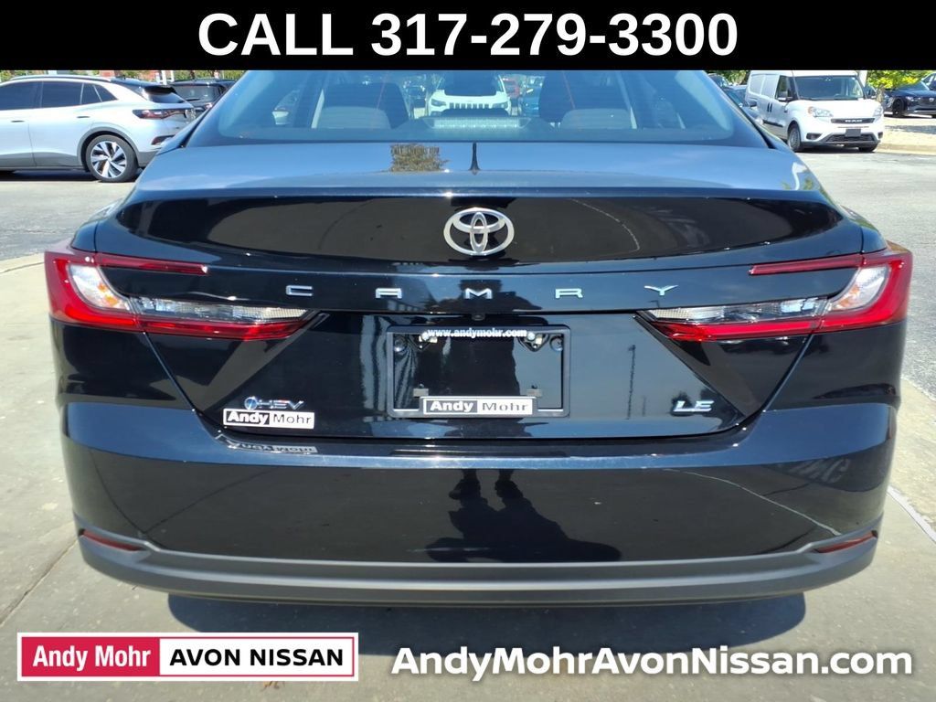 Used 2025 Toyota Camry LE FWD image 11