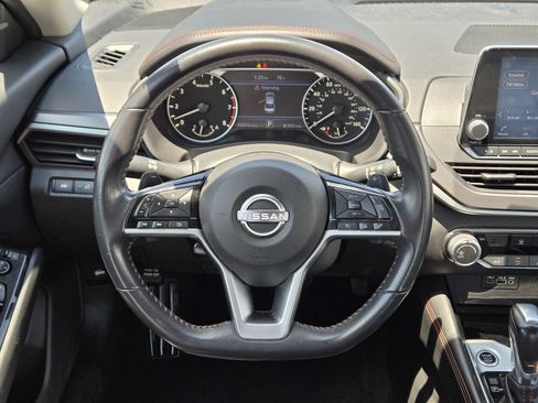 Used 2024 Nissan Altima 2.5 SR FWD image 20