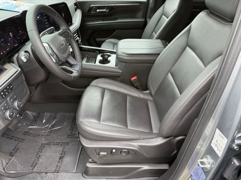 Used 2025 Chevrolet Tahoe Z71 AWD/4WD image 10