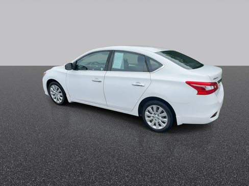 Used 2016 Nissan Sentra S FWD image 7