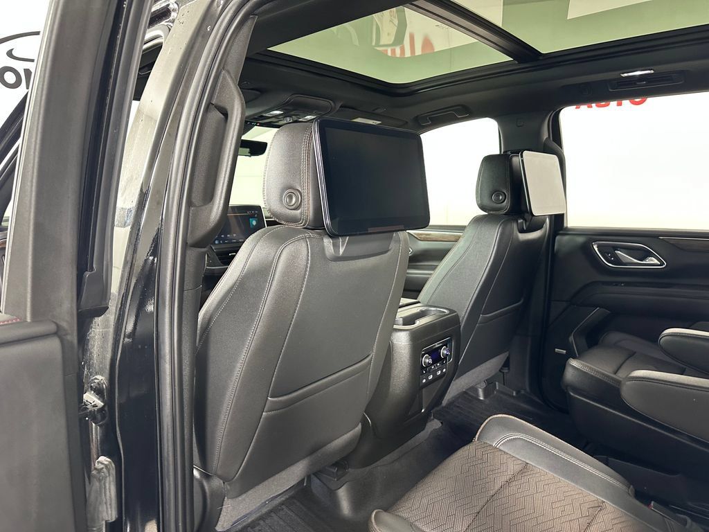 Used 2022 Chevrolet Tahoe High Country AWD/4WD image 23