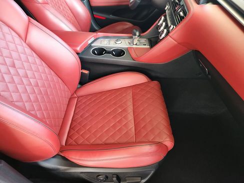 Used 2022 Genesis G70 3.3T Launch Edition image 13