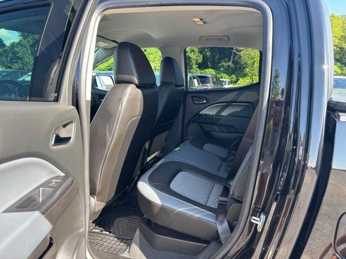 Used 2022 Chevrolet Colorado Z71 AWD/4WD image 11