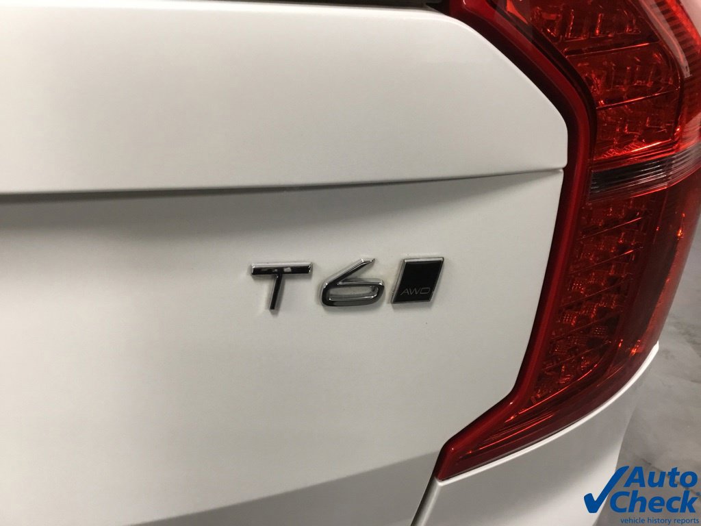 Used 2021 Volvo XC90 T6 Momentum AWD/4WD image 16