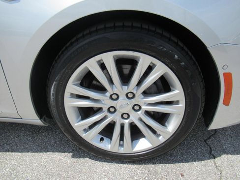 Used 2019 Cadillac XTS Luxury FWD image 8