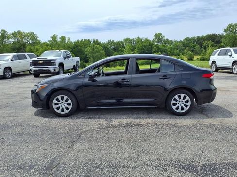 Used 2024 Toyota Corolla LE FWD image 12