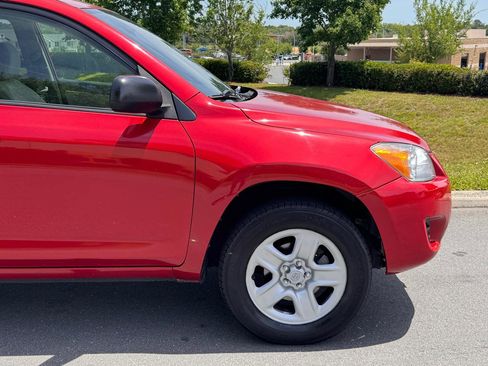 Used 2011 Toyota RAV4 4WD w/ Base L4 Extra Value Pkg image 43