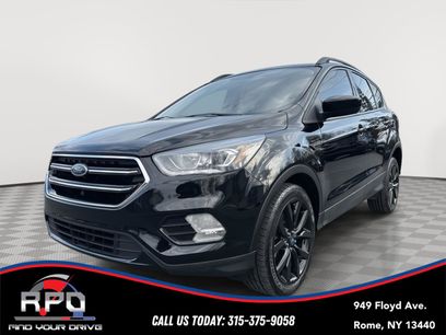 Used 2017 Ford Escape SE w/ Equipment Group 201A