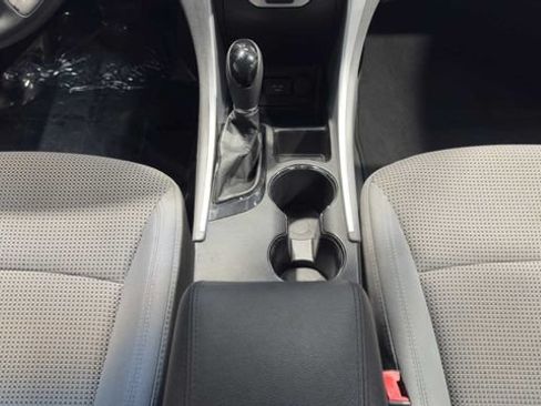 Used 2012 Hyundai Sonata GLS FWD image 17