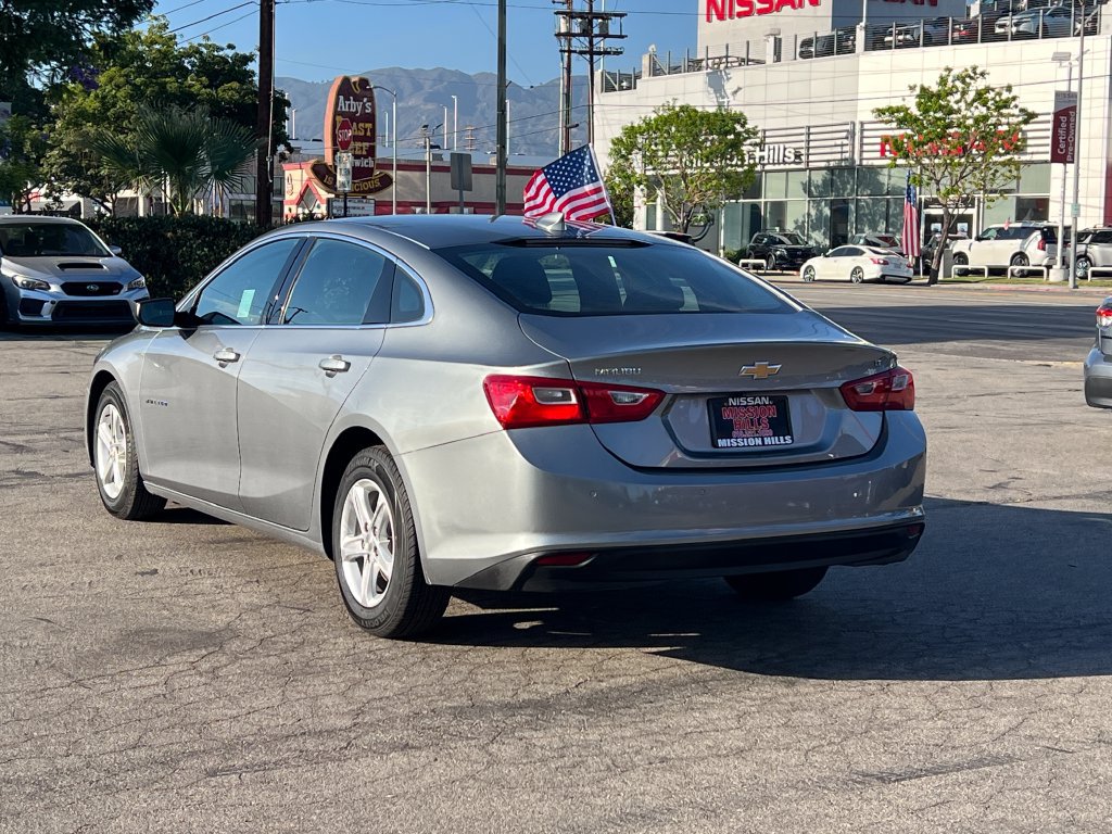Used 2024 Chevrolet Malibu LT FWD image 4